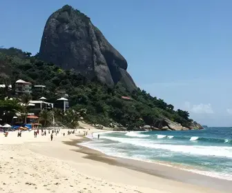 Descubra a Praia de Grumari: Um Paraíso na Barra da Tijuca