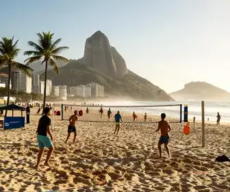 Descubra o Beach Tennis na Barra da Tijuca: Esporte e Lazer à Beira-Mar