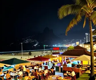 Explorando a Vida Noturna no Jardim Oceânico